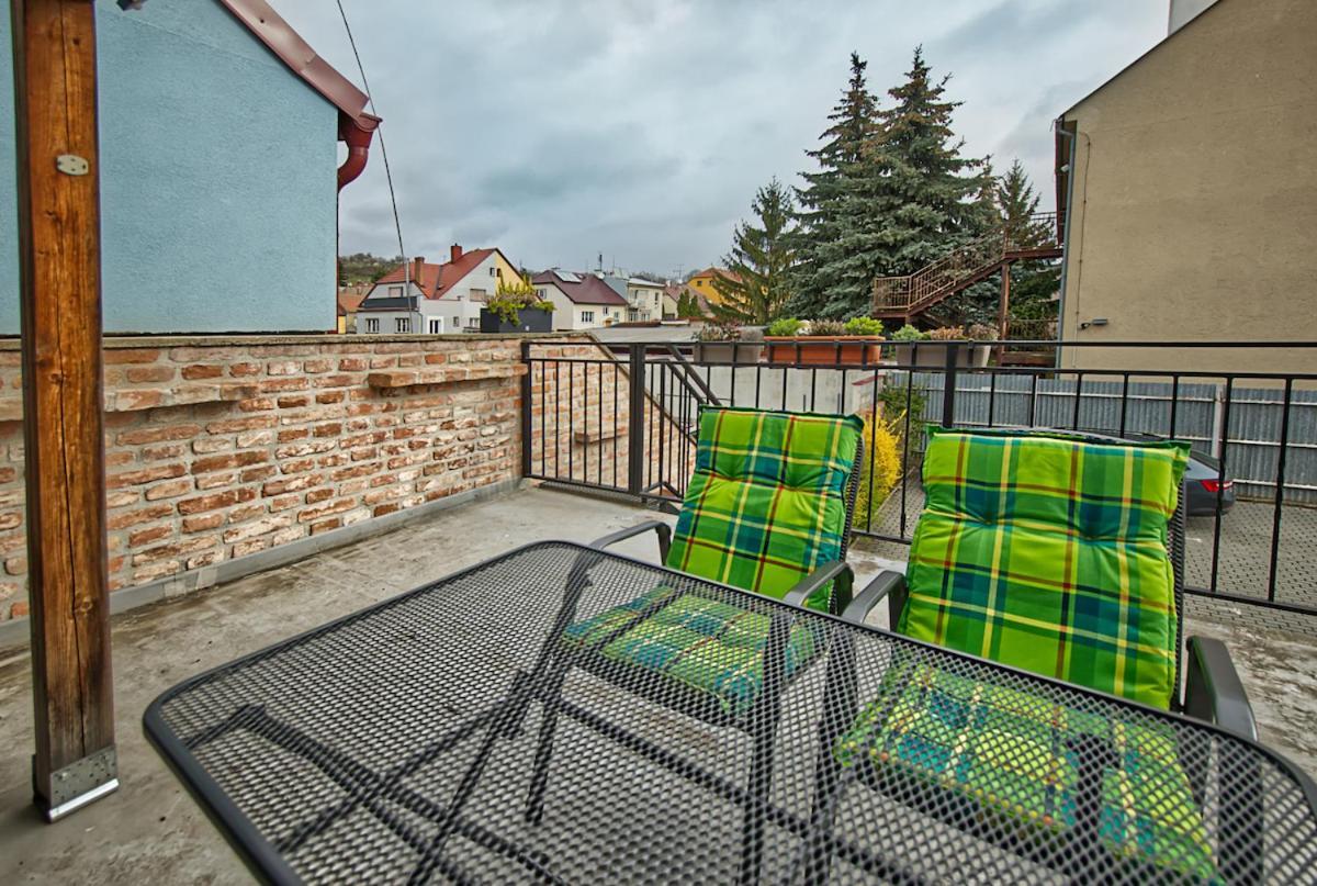 Nice Accommodation In Mikulov Extérieur photo